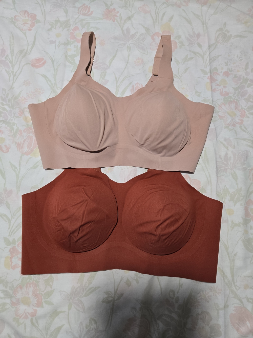 Evelyn & Bobbie 2XL Lot of Two Beyond Bras Everyday Seamless Wireless